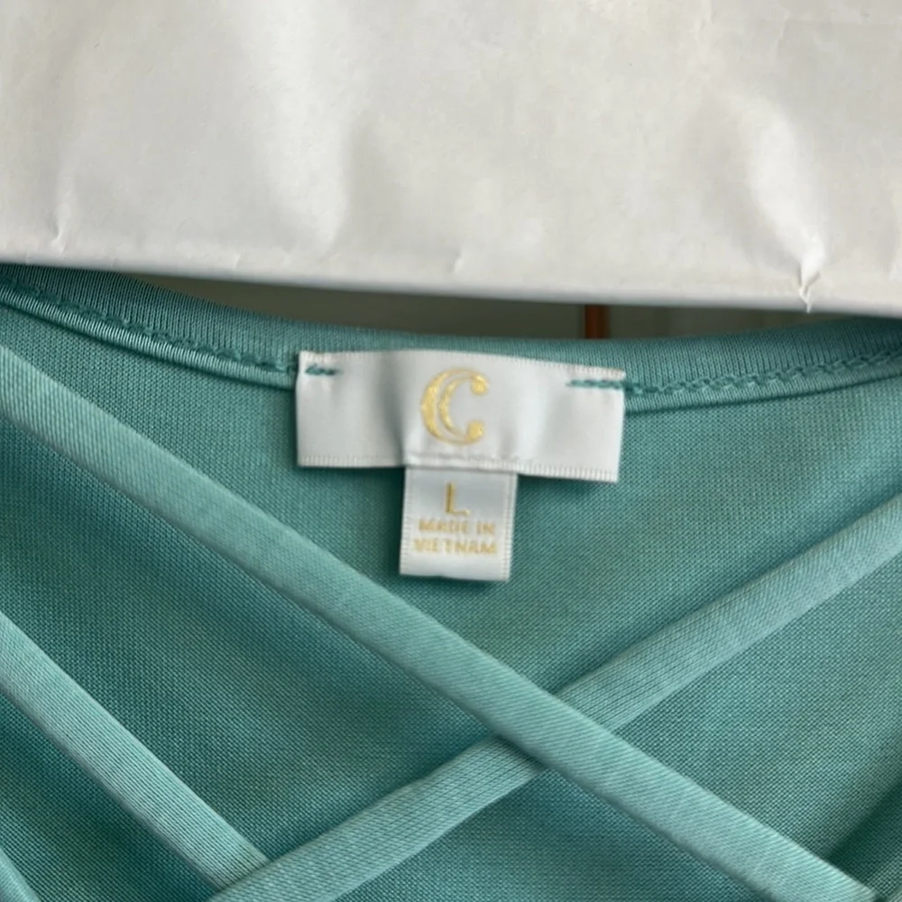 Green Top - Size Large - Picture 3 of 3